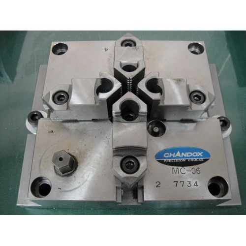 Four Direction Clamp Tool